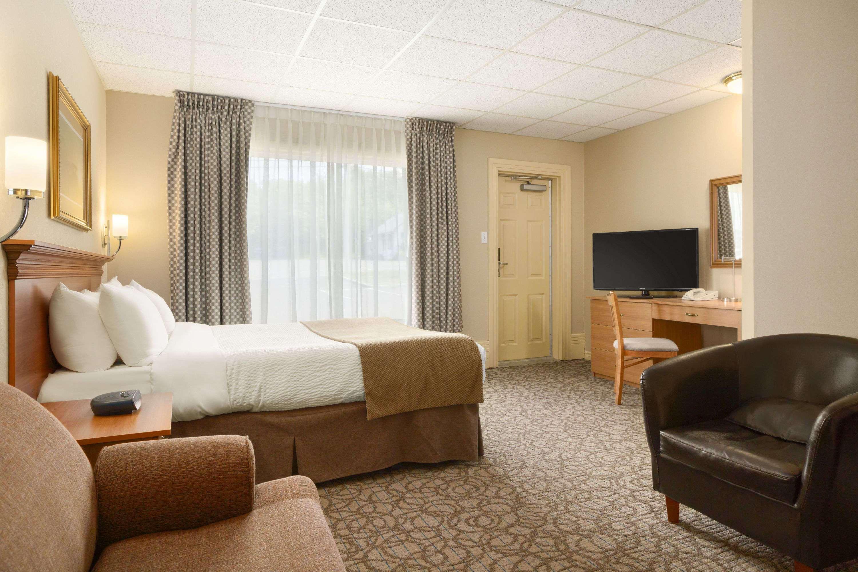 Days Inn By Wyndham Rivière-du-Loup Eksteriør billede