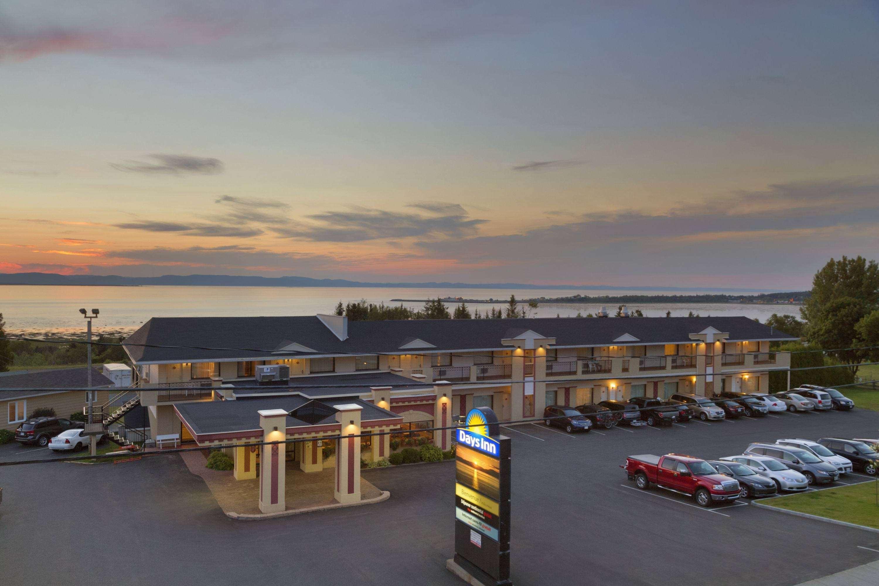 Days Inn By Wyndham Rivière-du-Loup Eksteriør billede