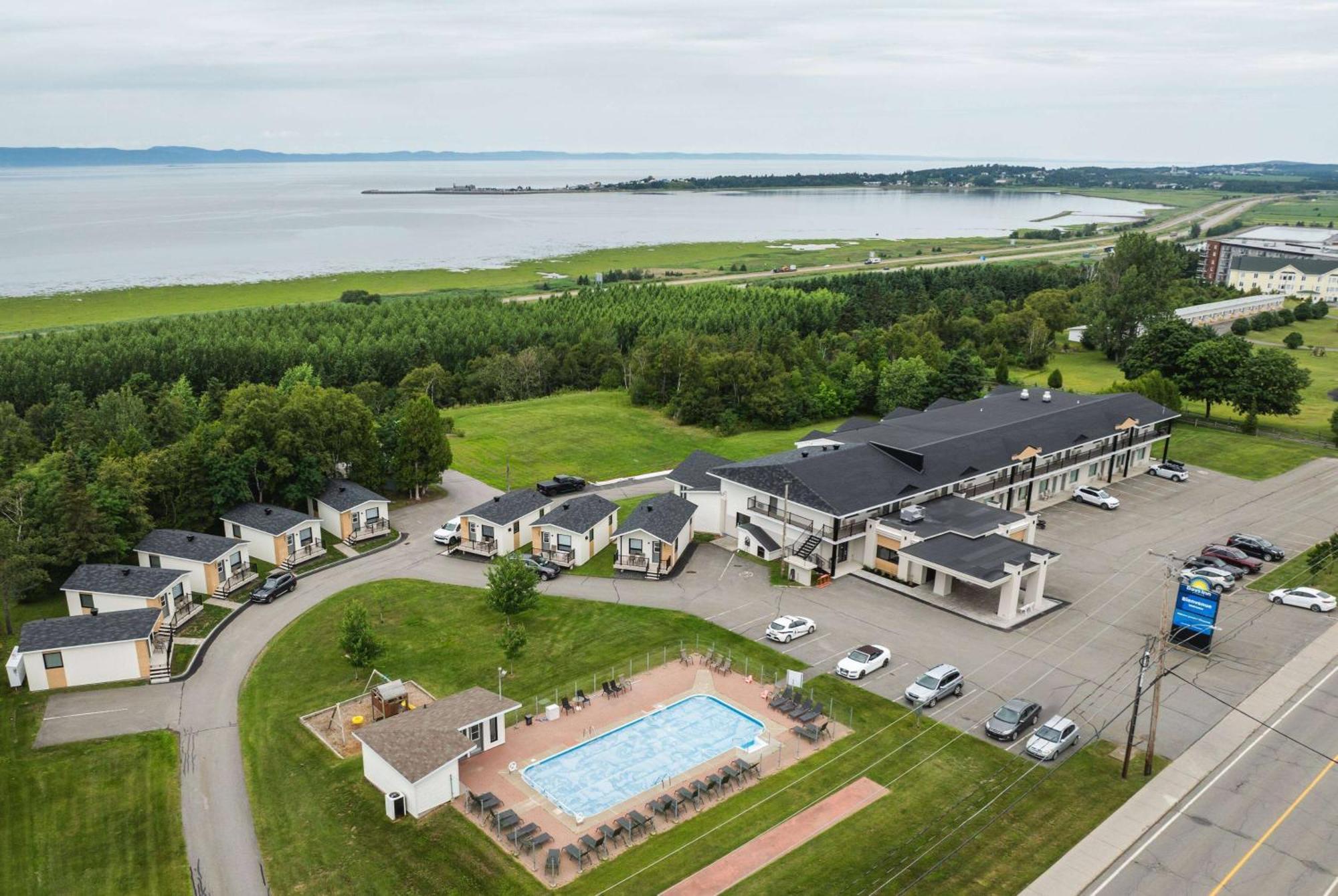 Days Inn By Wyndham Rivière-du-Loup Eksteriør billede