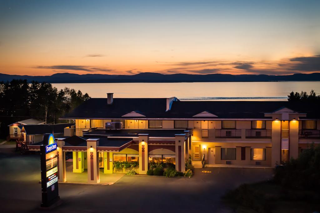 Days Inn By Wyndham Rivière-du-Loup Eksteriør billede